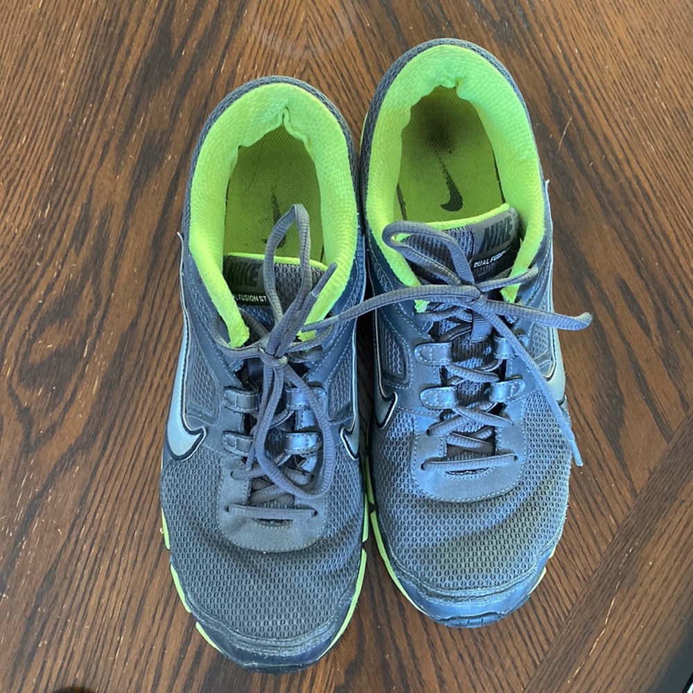 Nike Dual Fusion size 11